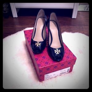 Tory Burch Jade Navy Wedges